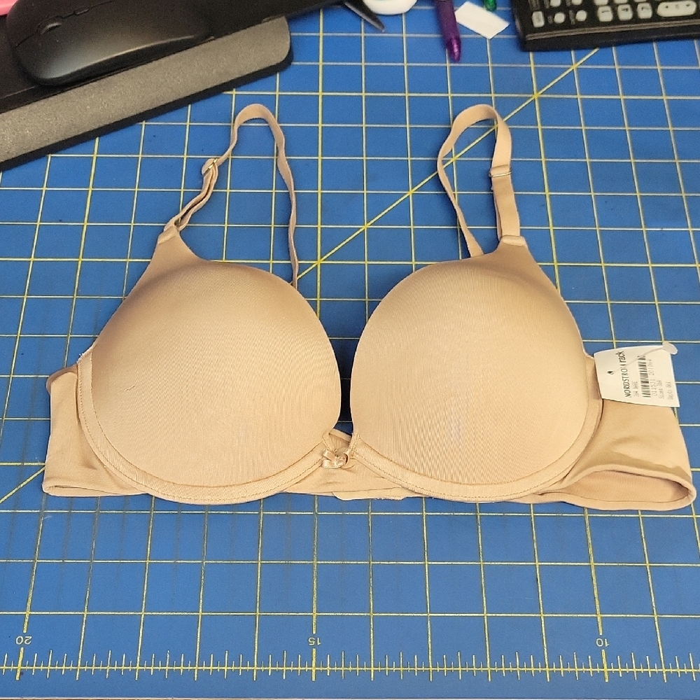 Nordstrom Vanity Fair Smooth Nude T-Shirt Bra 36A NWT